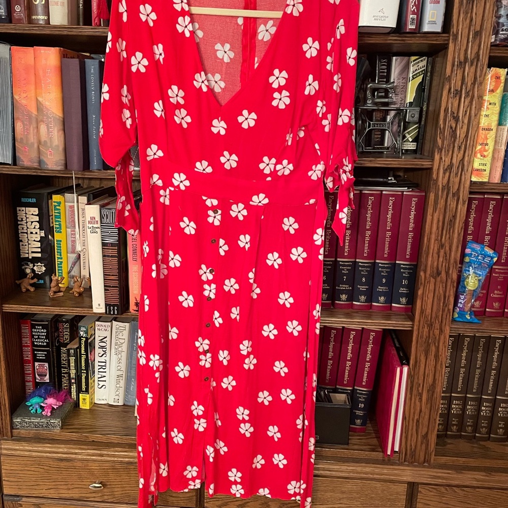 Aqua Red Wrap Dress with V-Neck and Short Sleeves. Size medium.
